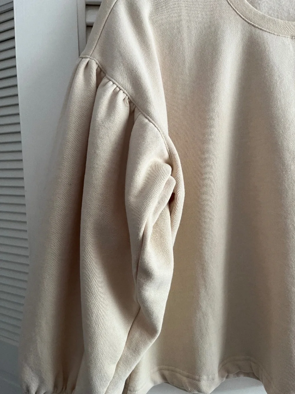 Marine Layer Jace Puff Sleeve Beige Re-Spun Sweatshirt Size Medium